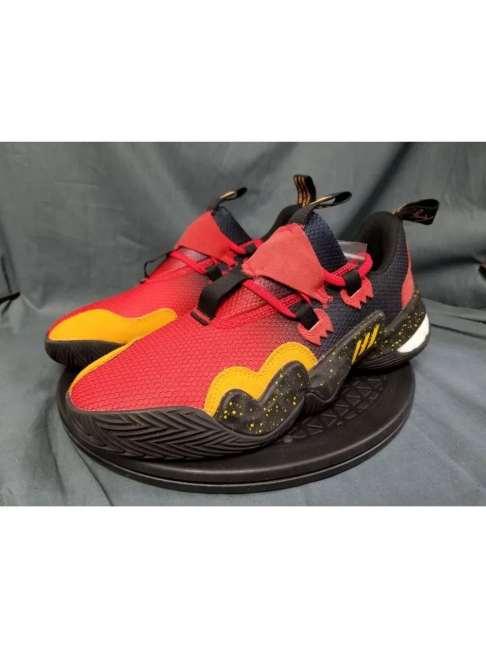 Adidas Trae Young 1 AtlantaHawks Black/Red/Yellow GY3772 Mens Size 8.5 NEW NoBOX